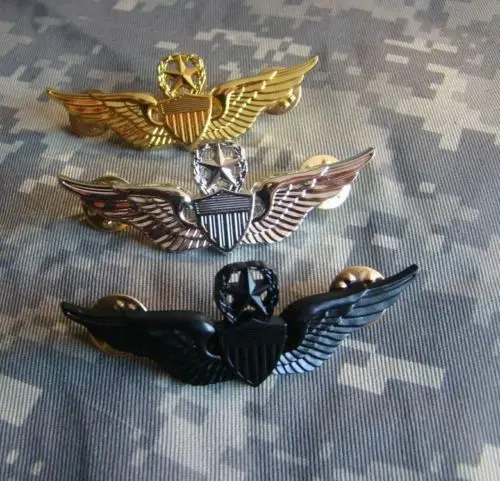 Три ВВС США униформа Военная команда пилот металлический значок Wings PIN shop5605101 |