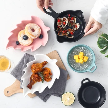 

Nordic Ceramic Dinner Plates Creative Salad Plate Japanese Small Baking Tray Pratos Fruit Cake Plate Home Tableware Decor DA60P