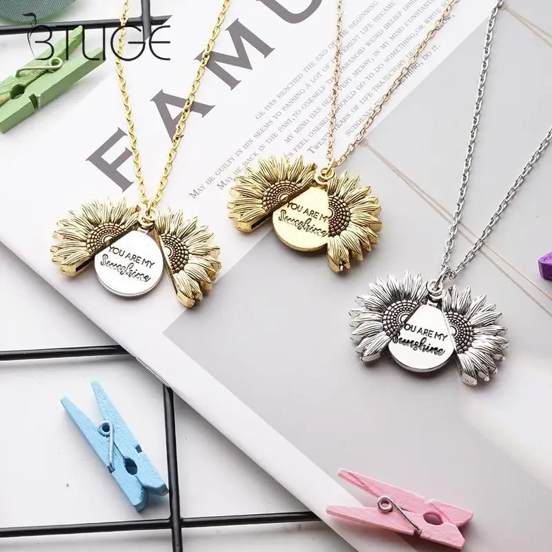 

2019 Women Necklace Custom You Are My Sunshine Open Locket Sunflower Double-layer Lettering Necklace Short Clavicle Chain