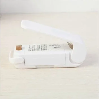 

Clips Handheld Mini Electric QuickDone Vacuum Food Sealer Plastic Bag Heat Sealing Snacks Sealer Machine White