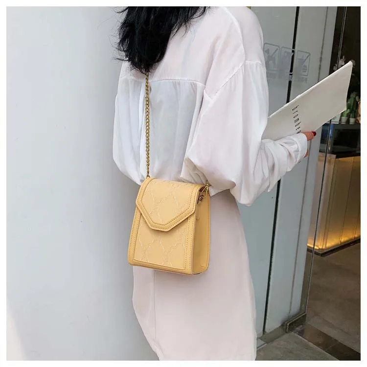 

Summer Little Fresh Girl 2019 new fashion lace small square pack hundred pairs of single shoulder slant Sling chain bag