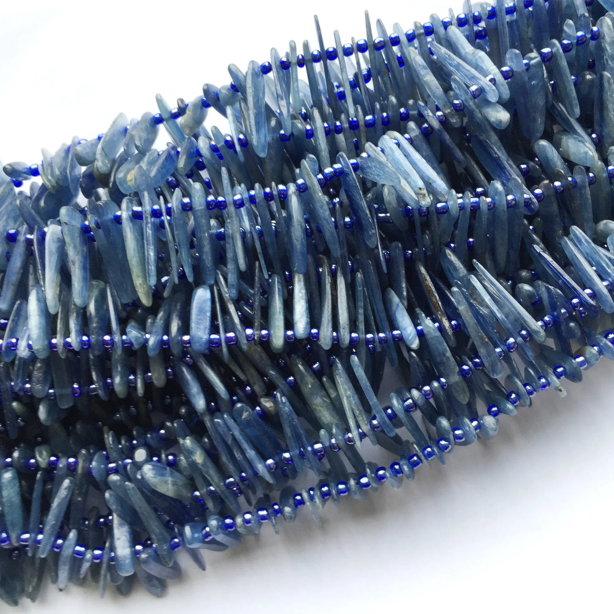 Натуральные Синие плиты из кианита, кусочки, палочка для зубов, боковая расческа, подходит для ювелирных изделий, ожерелья, браслеты 1" 06122
