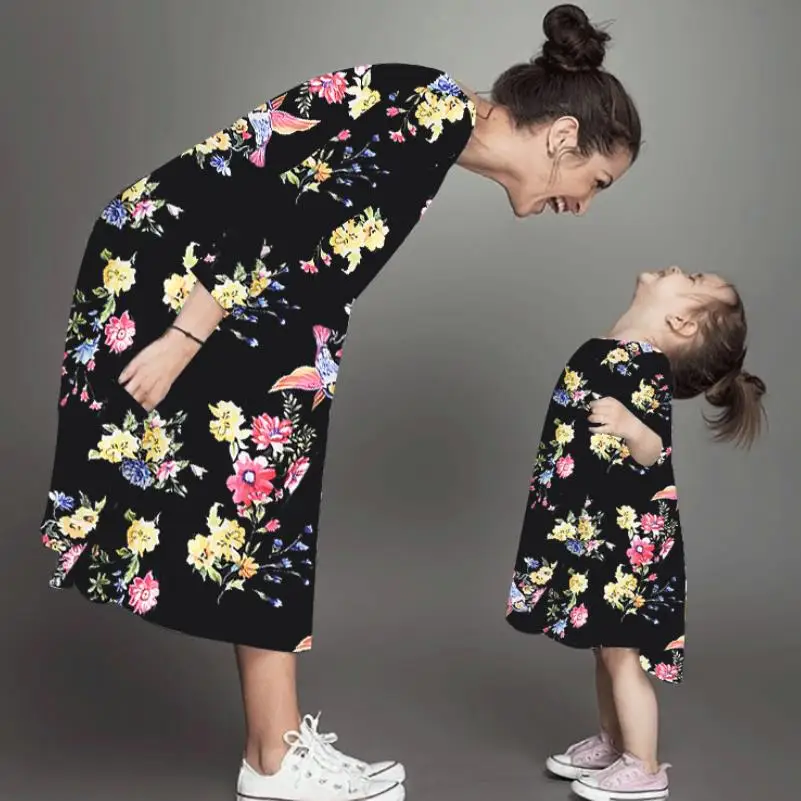 Новинка 2020 года Платья для мамы и дочки Одежда семьи Платье родителей ребенка