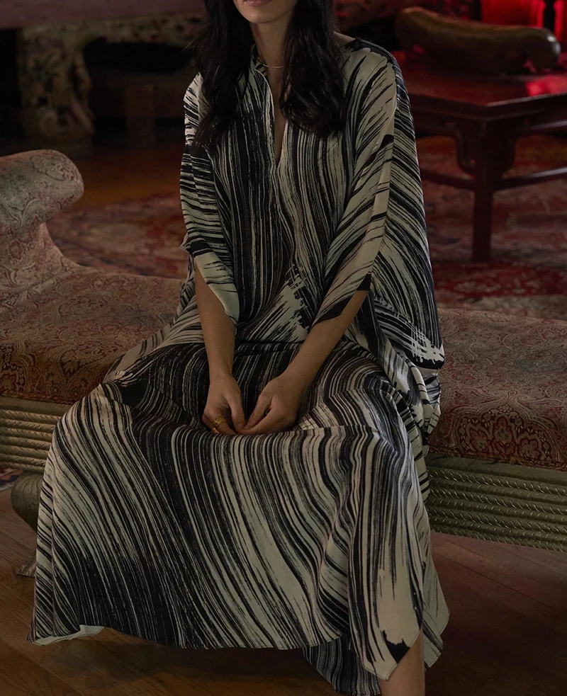 caftan-malaysia-collection-monsoon-print-long-silk-caftan-12-made-3_1400x2023.webp - 副本