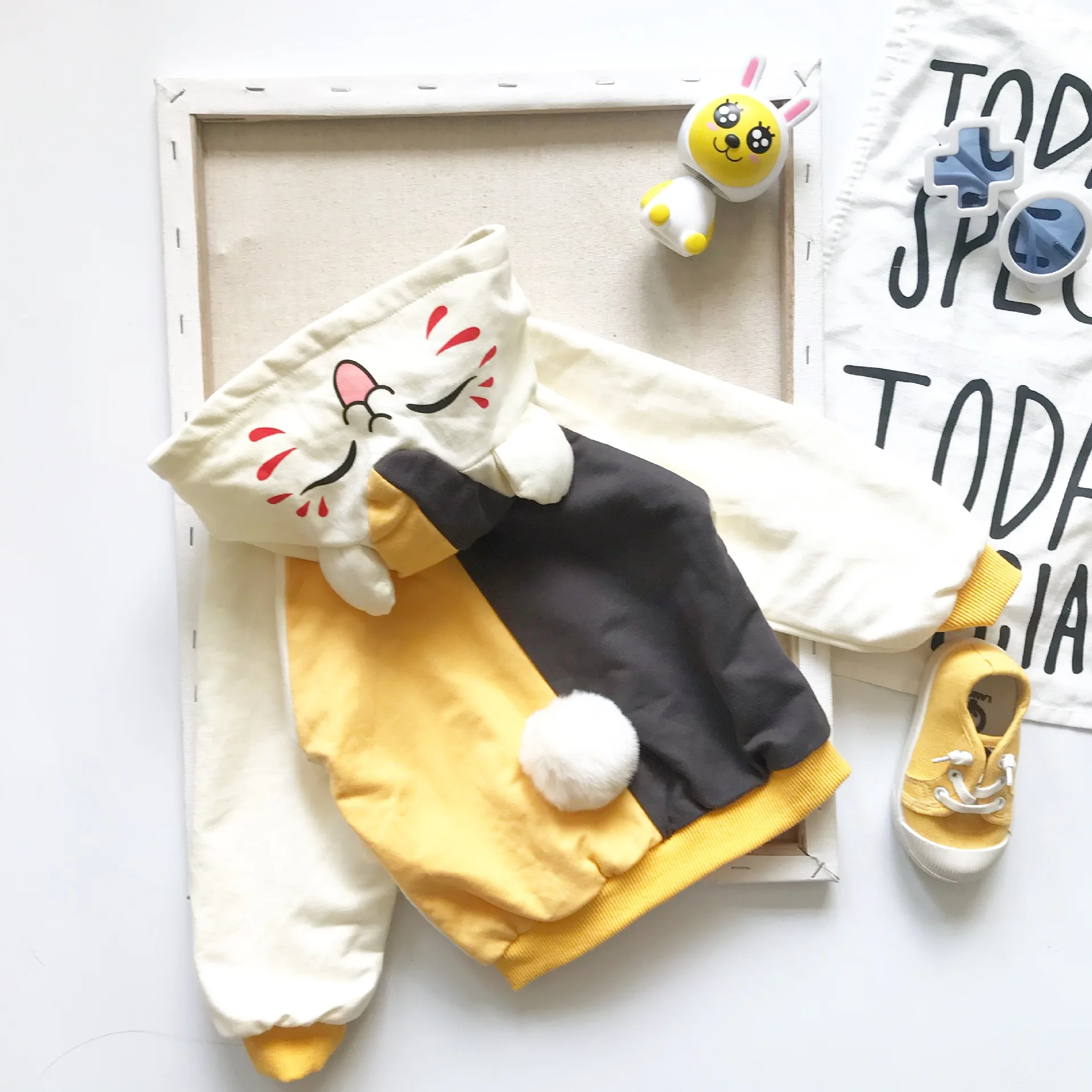 Tonytaobaby/новая осенне-зимняя детская одежда для маленьких детей, пальто с милым рисунком кота из бархата для мальчиков и девочек