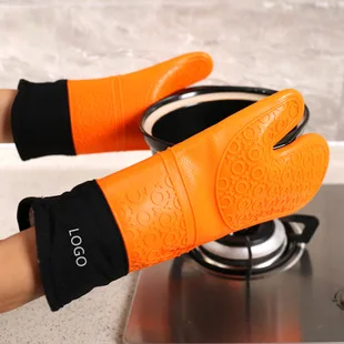 Lengthen plus Cotton Silicone Thermal Insulation Gloves High-temperature Resistant Thick Microwave Oven Gloves Oven Thermal Prot