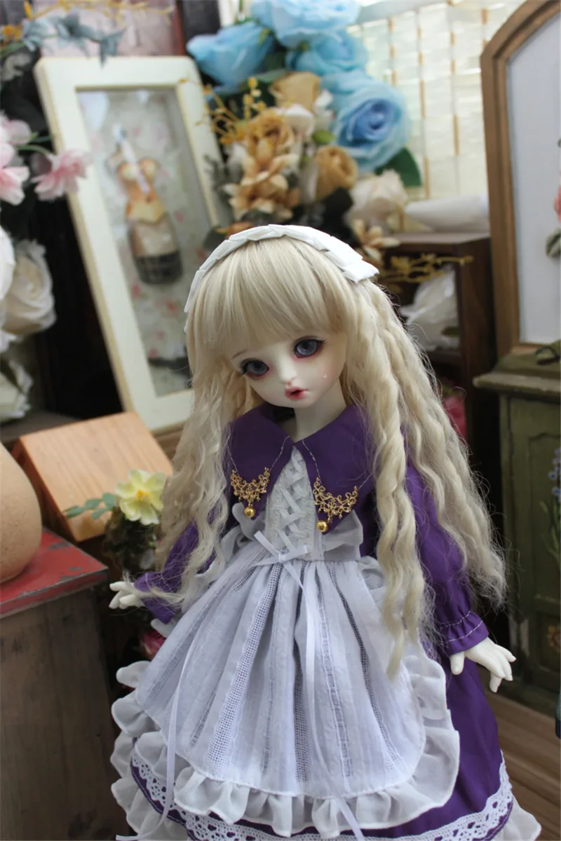 

BJD Doll Clothing suitable for 1/3 1/4 1/6 Blythes Size Purple Vintage Suit Fashion Doll Accessories (Skirt + Tiara)