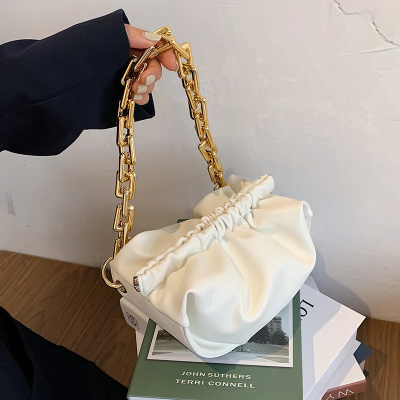 

High-end Chain Small Bags Women's Bags 2020 New Trendy Fashion Niche Design One-shoulder Underarm Bags Practical Messenger Bags