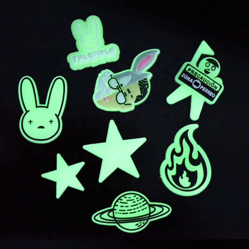 1pcs Glow in The Dark Croc Shoe Charms PVC Noctilucence Accessories Decoration Bad Bunny for Clogs JIBZ Button Charm Kids Gifts