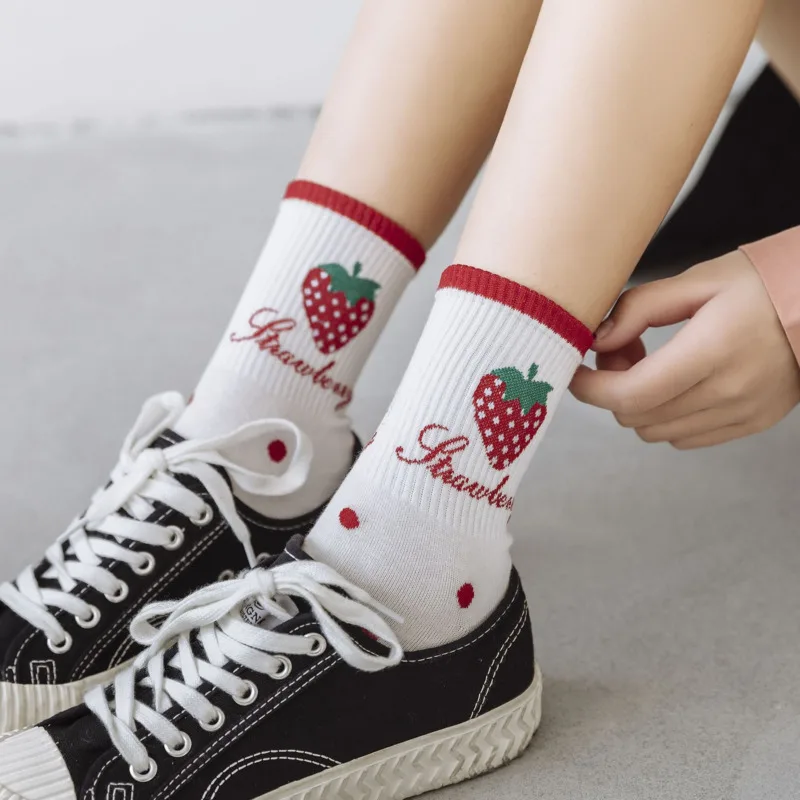 Женские милые носки Harajuku в горошек, фрукты клубники, женские повседневные хлопковые носки в подарок на год, Оригинальные милые носки в студенческом стиле