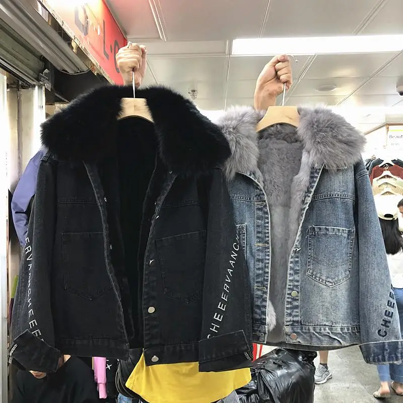 Осенне-зимняя Вельветовая утепленная джинсовая куртка для женщин с вышитыми буквами и большим меховым воротником, Свободное пальто, женские парки 72526