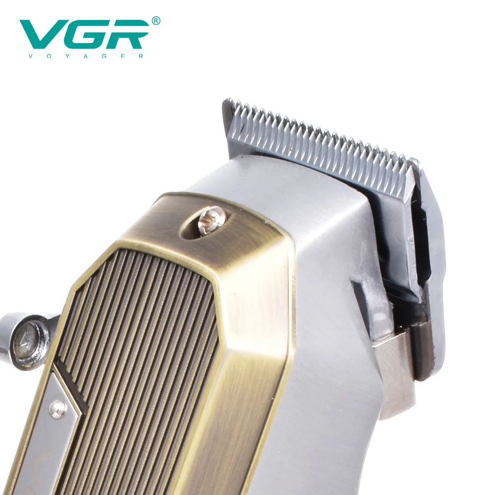 VGR 667 Electric Hair Clipper Professional Personal Care Barber Trimmer For Men Cordles Shaver Rechargeable Haircut VGR V-667 3