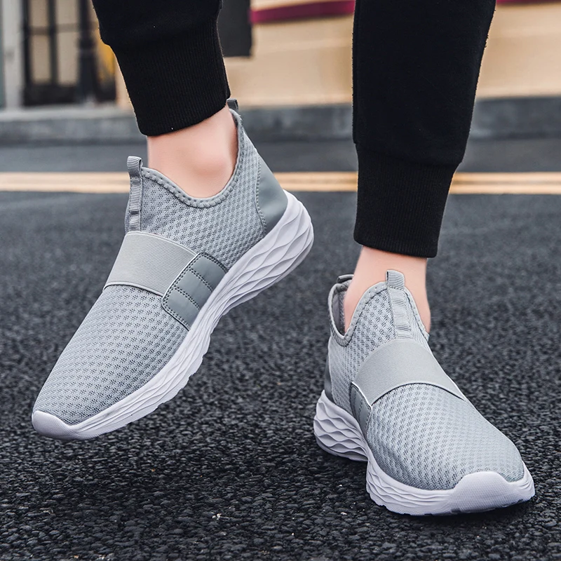 New men casual sports shoes summer lazy one pedal light shock absorption thick bottom running shoes black fashionable wild shoes