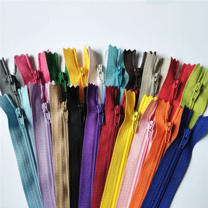 

100 pieces of 3# (3-10 inches) 7.5-25CM closed nylon coil zipper tailor sewing process 20 colors are available @