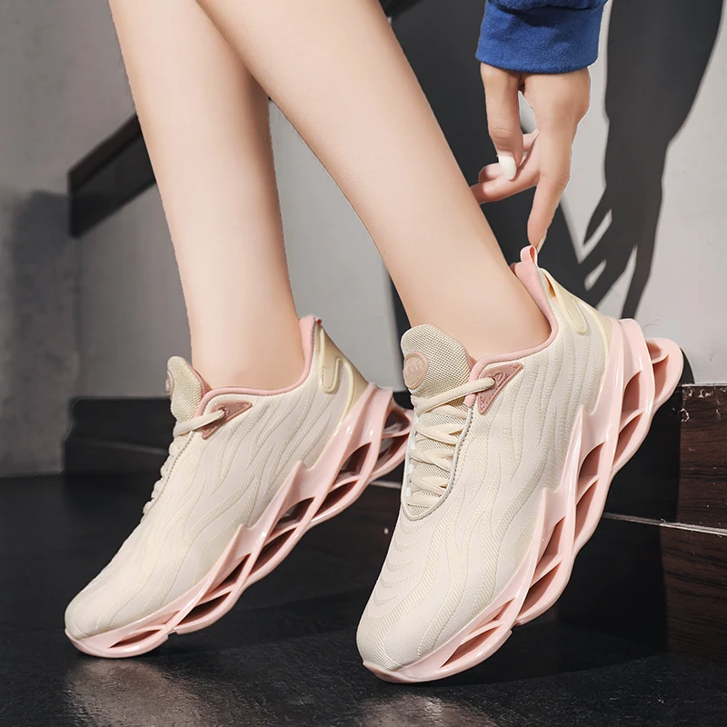 Sneakers Women's Shoes 2020 Fashion Lightweight Shoes White Basket Sneakers Breathable Walking Ladies Flat Shoes Black 36-42-8.5