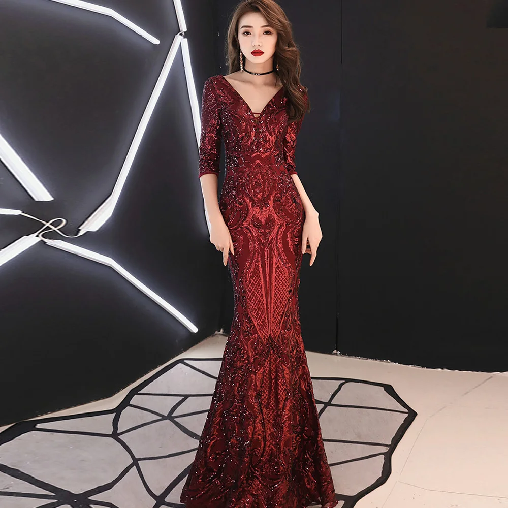 Женское платье макси с открытой спиной и v-образным вырезом рукавом до локтя