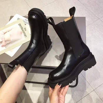 

2020 same model same and west short boots