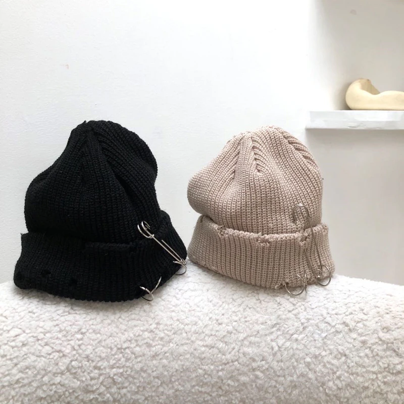 

2021 Winter Punk Harajuku Hole Skullies Women Warm Fashion Knitted Hat Autumn Hip hop Beanies Unisex Basic Cap