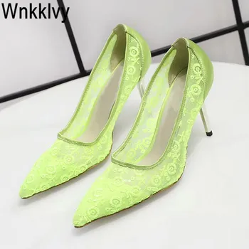 

Runway Summer Prom Shoes Lace cut out Pointed toe embroidery flower pumps high heels sexy stilettos dress party sandals 2020