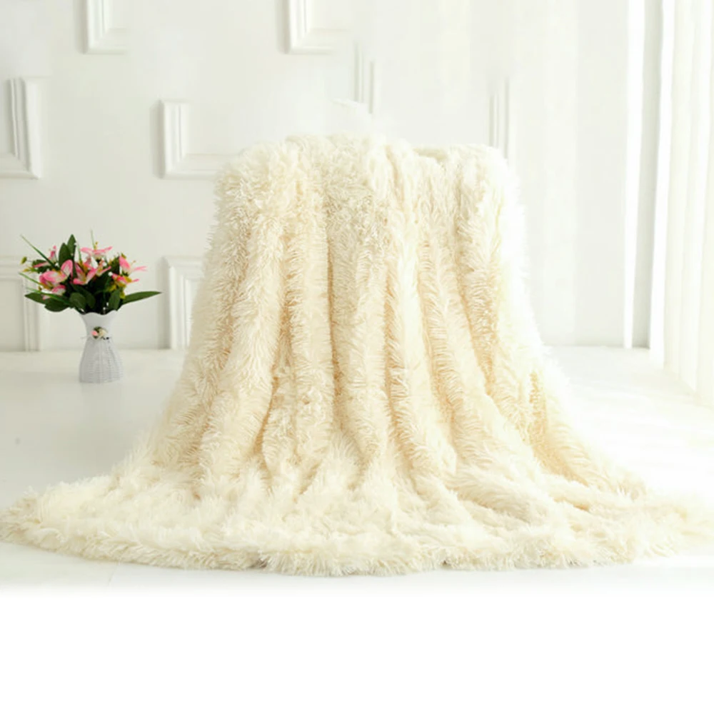 Portable Soft Blanket Long Fur Throw Blanket Super Soft Warm Cozy Plush Fluffy Decorative Big Blanket for Couch Bed Chair