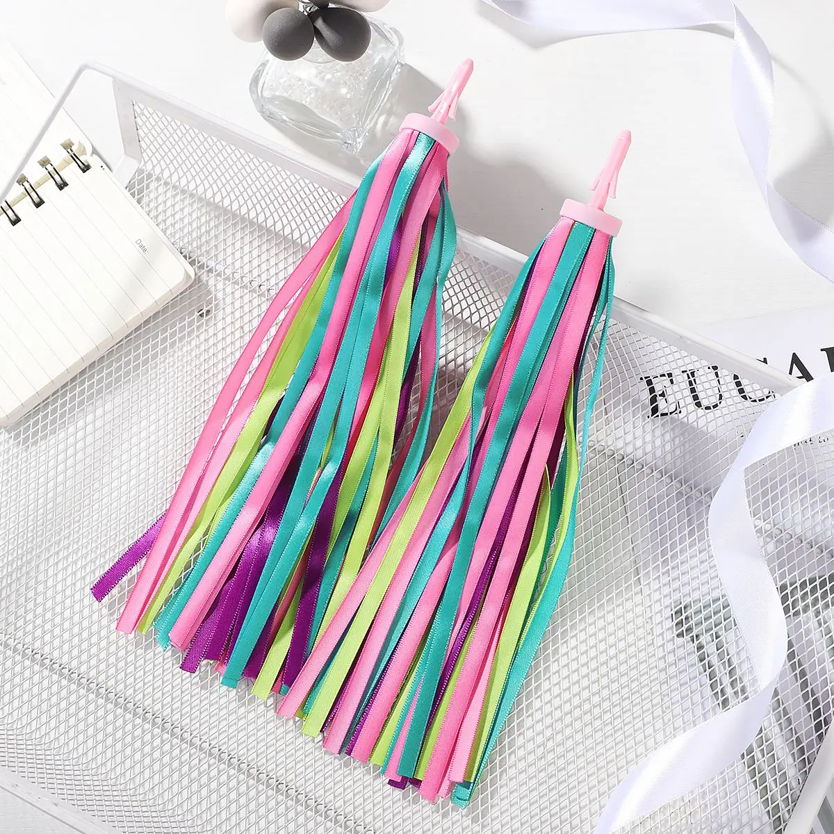 BESPORTBLE One Pair of Childrens Bike Handlebar Streamers Bicycle Grips Tassels Ribbons Baby Carrier Accessories bicycle handlebar bike accessory bicycle grips