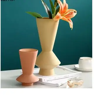 

NORDIC SIMPLE COLOR FROSTED ABSTRACT ART CERAMIC VASE LIVING ROOM SOFT DECORATION DRIED FLOWER FLOWER ARRANGEMENT NEW PRODUCT