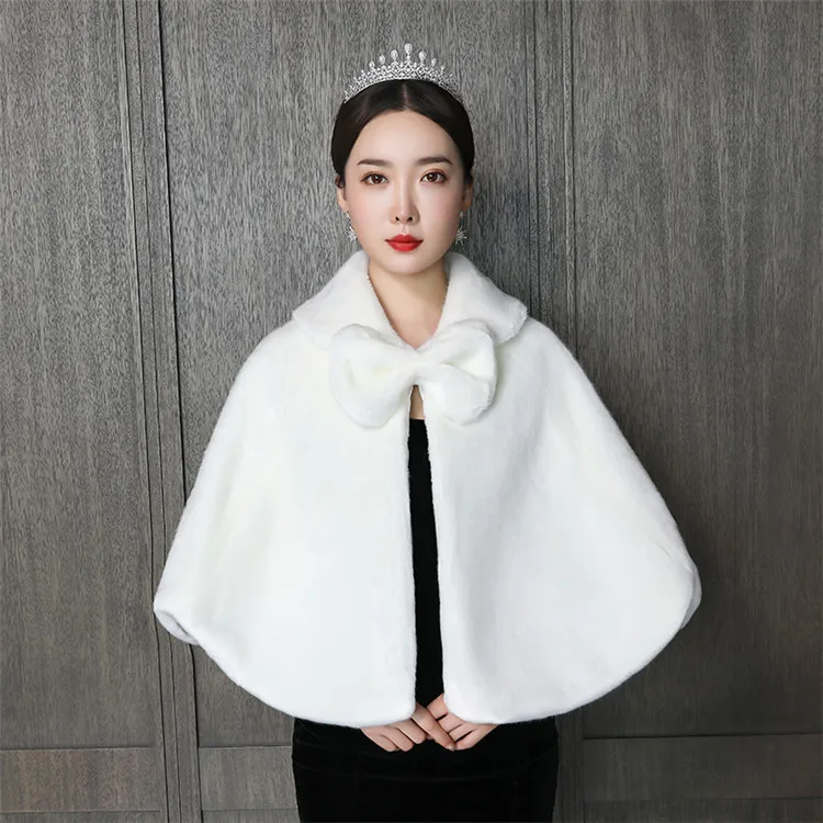 Style 1 JaneVini нормальный белый свадебный плащ меховая Шаль вечерние накидки из искусственного меха Болеро De Novia невесты зимние Болеро Свадебная накидка платье - Цвет: Style 1