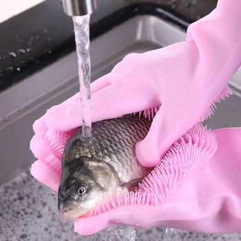 

A pair of practical dishwashing gloves, kitchen silicone cleaning gloves, household scrubber gloves, magic silicone dishwashing