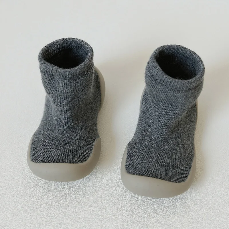 Обувь для новорожденных детские Нескользящие носки для малышей Детские носки-тапочки с мягкой резиновой подошвой детские Нескользящие носки - Цвет: DarkGrey
