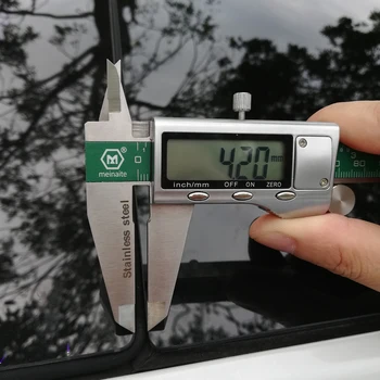 

Wind Sealing Strip Silica Gel Sunroof Noise Reduction For Tesla Model 3