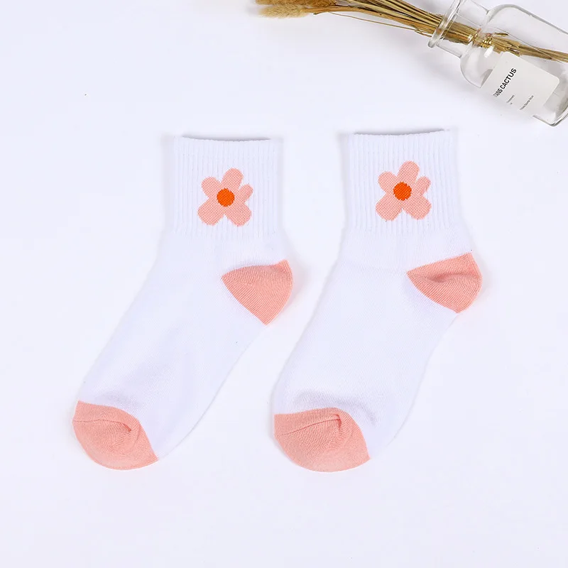 Новые модные женские носки в стиле Харадзюку с героями мультфильмов для девочек милые носки с цветами женские забавные японские носки с героями мультфильмов - Цвет: 6