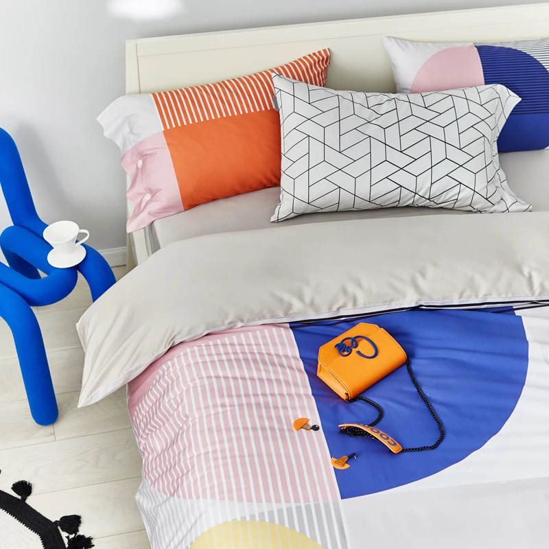 Простой комплект постельного белья с наволочкой комплекты пододеяльником
