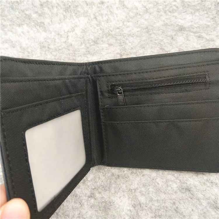 12750487228_1771140162