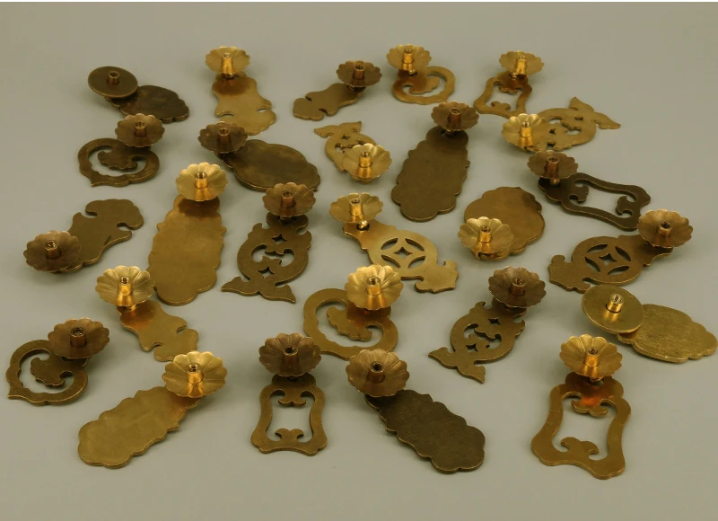 Description Picture 4 of item1PC Chinese Retro Drawer Pull Closet Door Handle Ancient Furniture Door Classical Wardrobe Cabinet Brass knobs