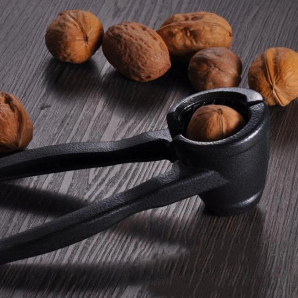 Heavy Duty Nut Opener Spring Loaded Walnut Quick Clip Plier Funnel-type Sheller Pecan Kitchen Tool Tweezers Professional