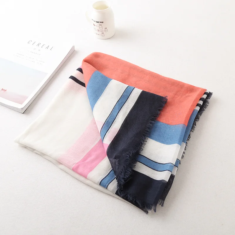 4082017055_2070773686