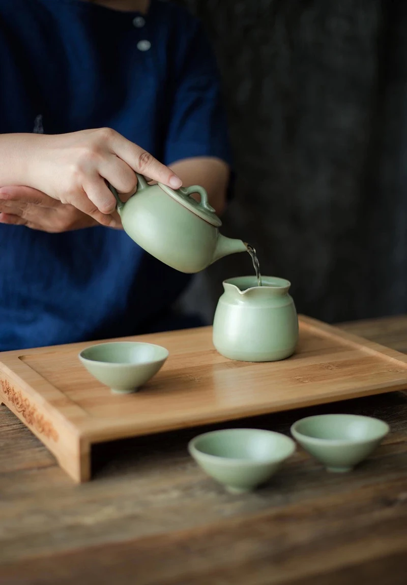 

Shanglin Lake Ruyi Celadon Travel Tea Set Kung Fu Beauty And The Beast Chinese Tea Set For Business Gift And Home Decoration