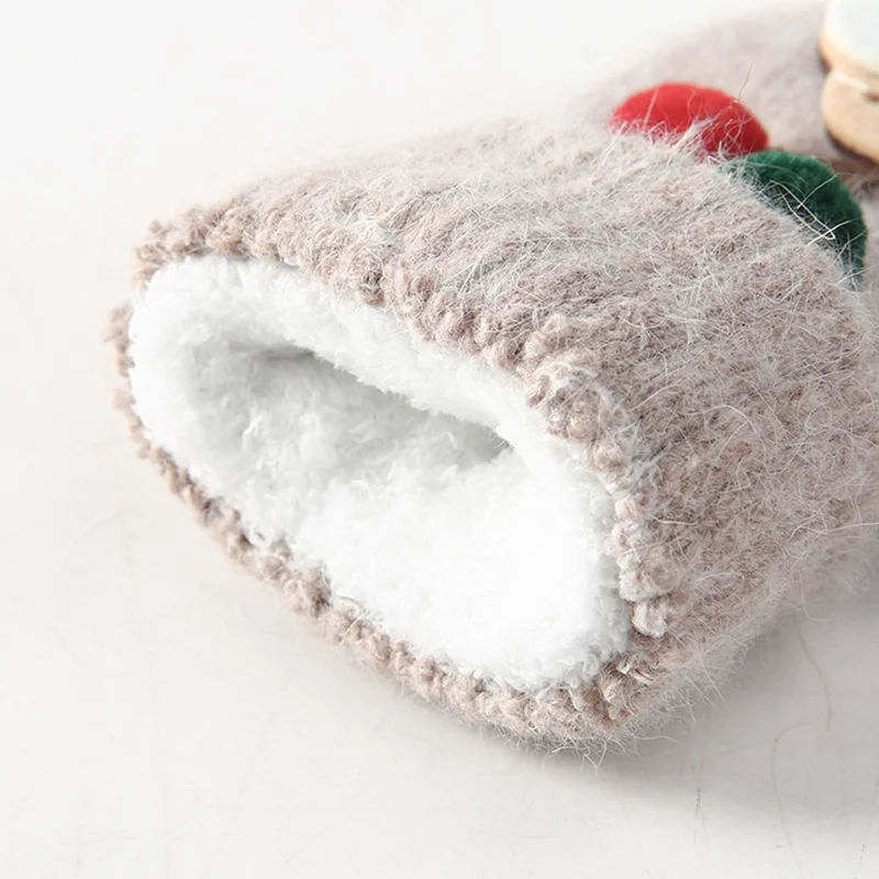 Hot Sale Kids Warm Winter Cotton KnittedChristmas Deer Cute Full Finger Gloves Mitten Boy Girl Children Thick Soft Glove Gift