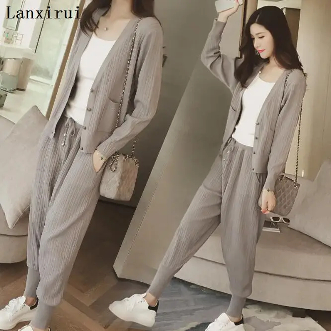 

2019 Sportswear Women Tracksuit Set Letter Print O -Neck Long Sleeve Pullover Sweatshirt And Pants 3 Pieces Set Women Clothing