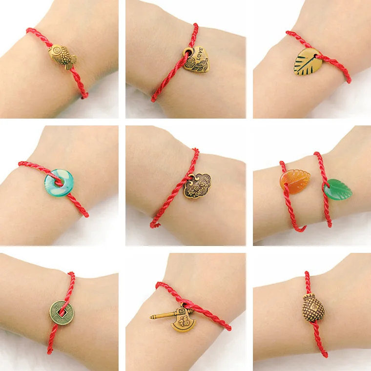 

Hot Selling Year of Birth Small Gift Chinoiserie Glass Imitation Crystal Peach Kernel Imitation Wood Braided Red Rope Bracelet