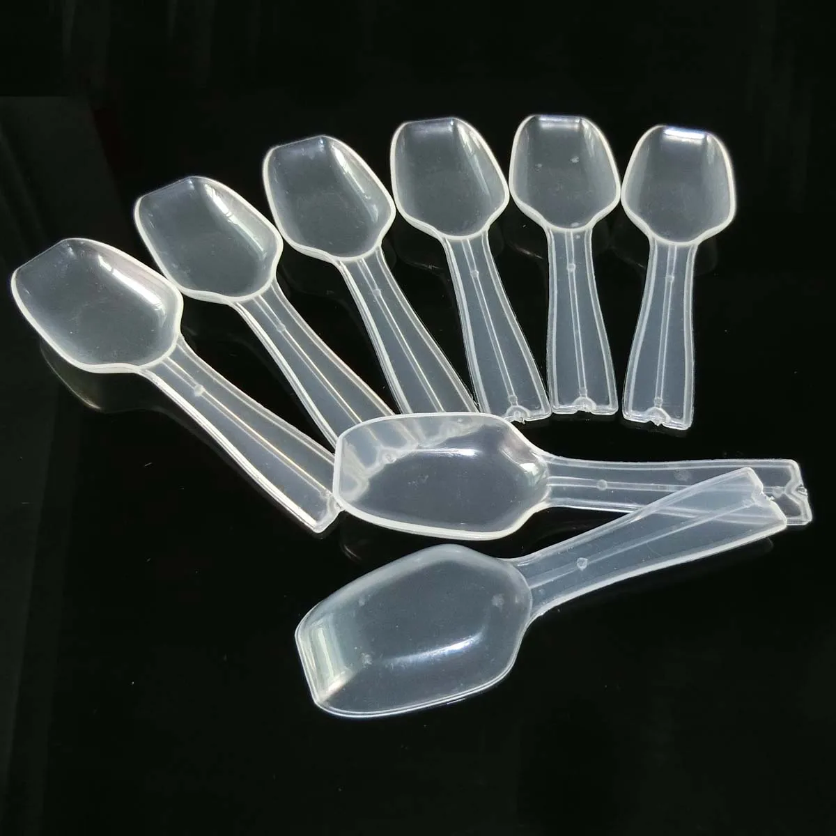 

100pcs 5g Mini Medical scoop Lab Powder Measure Ladle Cooking Measuring Spoon