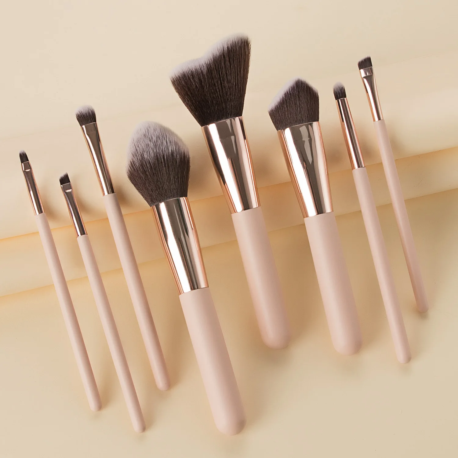 Professional Makeup Brush Set 8pcs Blending Contour Brushes Unique Top