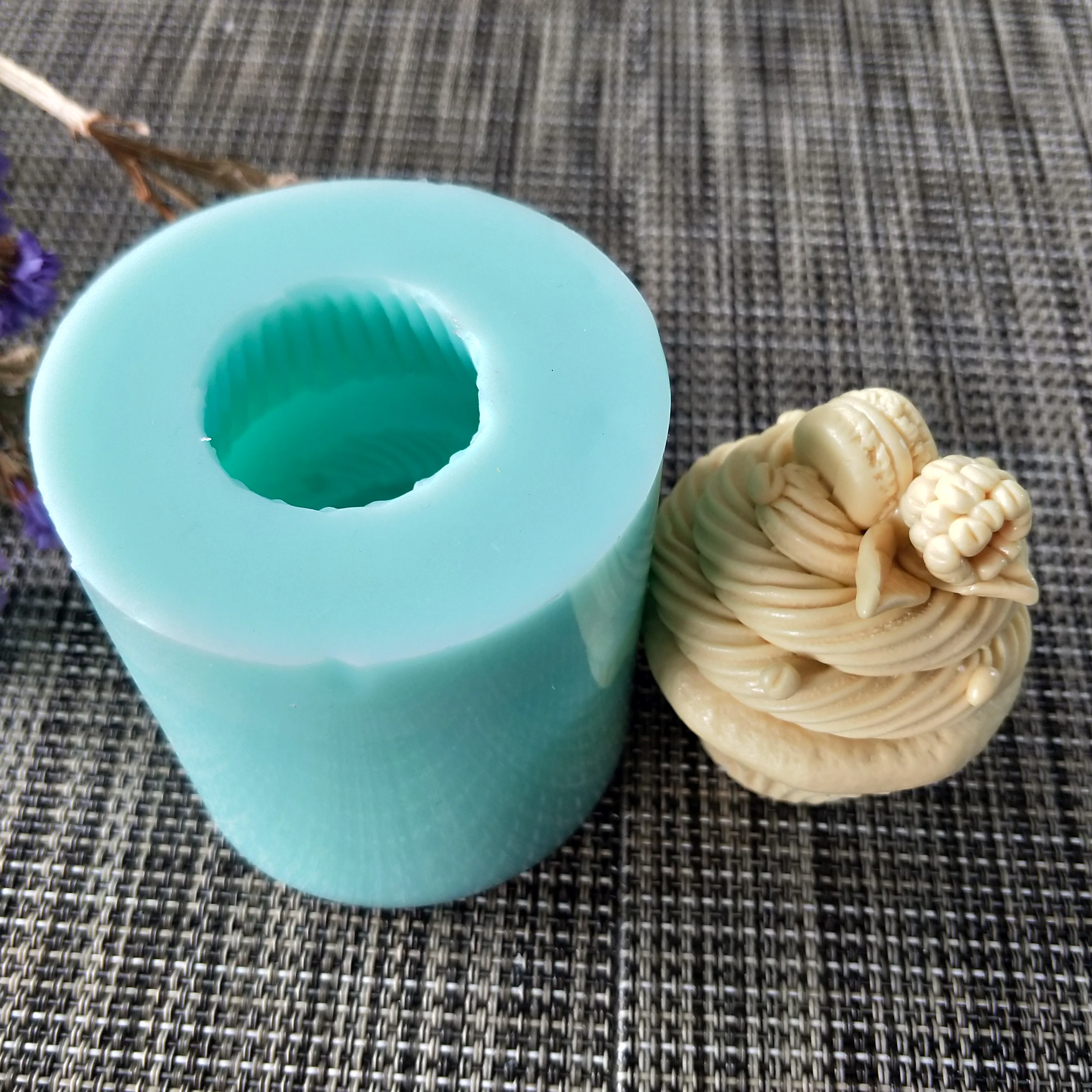 

QT0166 PRZY cupcake soap mould silicone mold ice cream handmade soap making molds candle silicone mold resin clay moulds