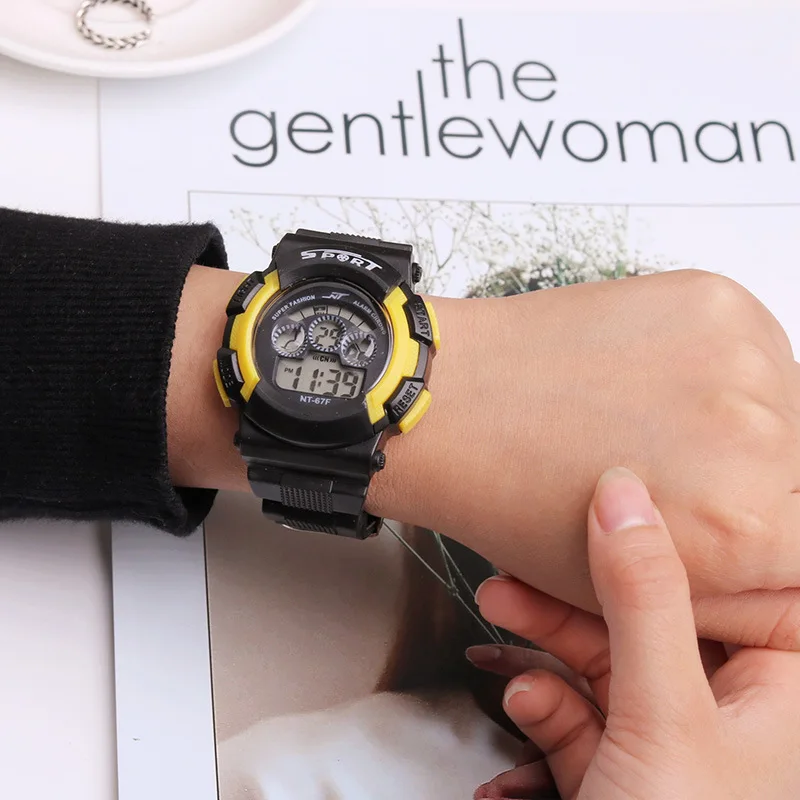 

Primary School STUDENT'S Outdoor Multi-functional Casual Electronic Sports Watch Night Light with Numbers Electronic Watch Watrp