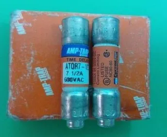 

Fuses: ATQR7-1/2 7.5A 600V / ATQR6-1/4 ATQR17-1/2 600V