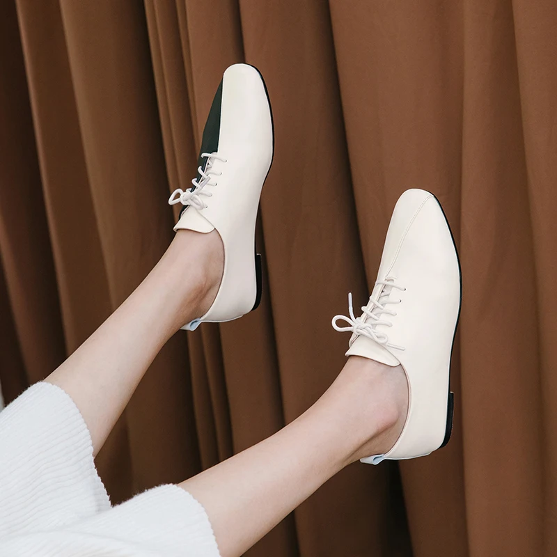 New Women's High Heels, Large Size Leather Shoes, Color Stitching Leather Shoes, Ladies Shoes, Low-heeled Square Toe