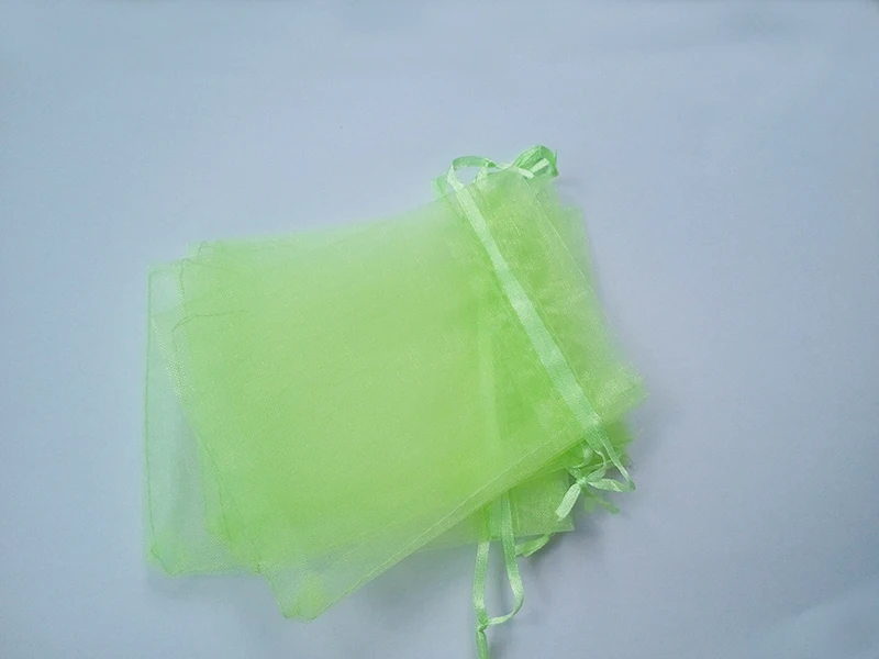 

200pcs 13*18 Green gift bags for jewelry/wedding/christmas/birthday Organza Bags with handles Packaging Yarn bag