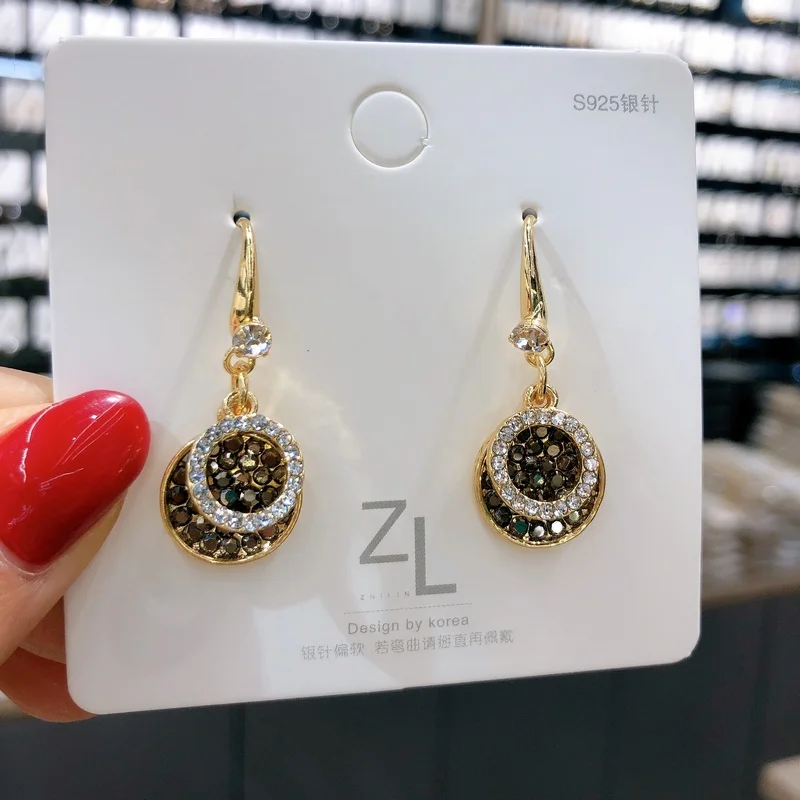 Glamour Fashion Earrings Temperament Retro New Wave Female Net Red Crystal Circle-shaped Wild Female Long Earrings Wholesale