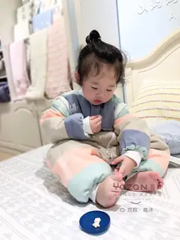 

Yazan padded sleeping bag with split legs baby detachable sleeve thickened insulation kick resistantwinterchildren climbing suit