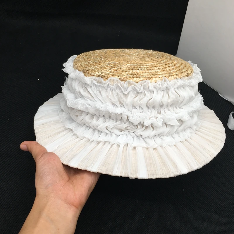 South Korean web celebrity in same small straw joker hat female temperament elegant aristocratic goddess flat, sun hat